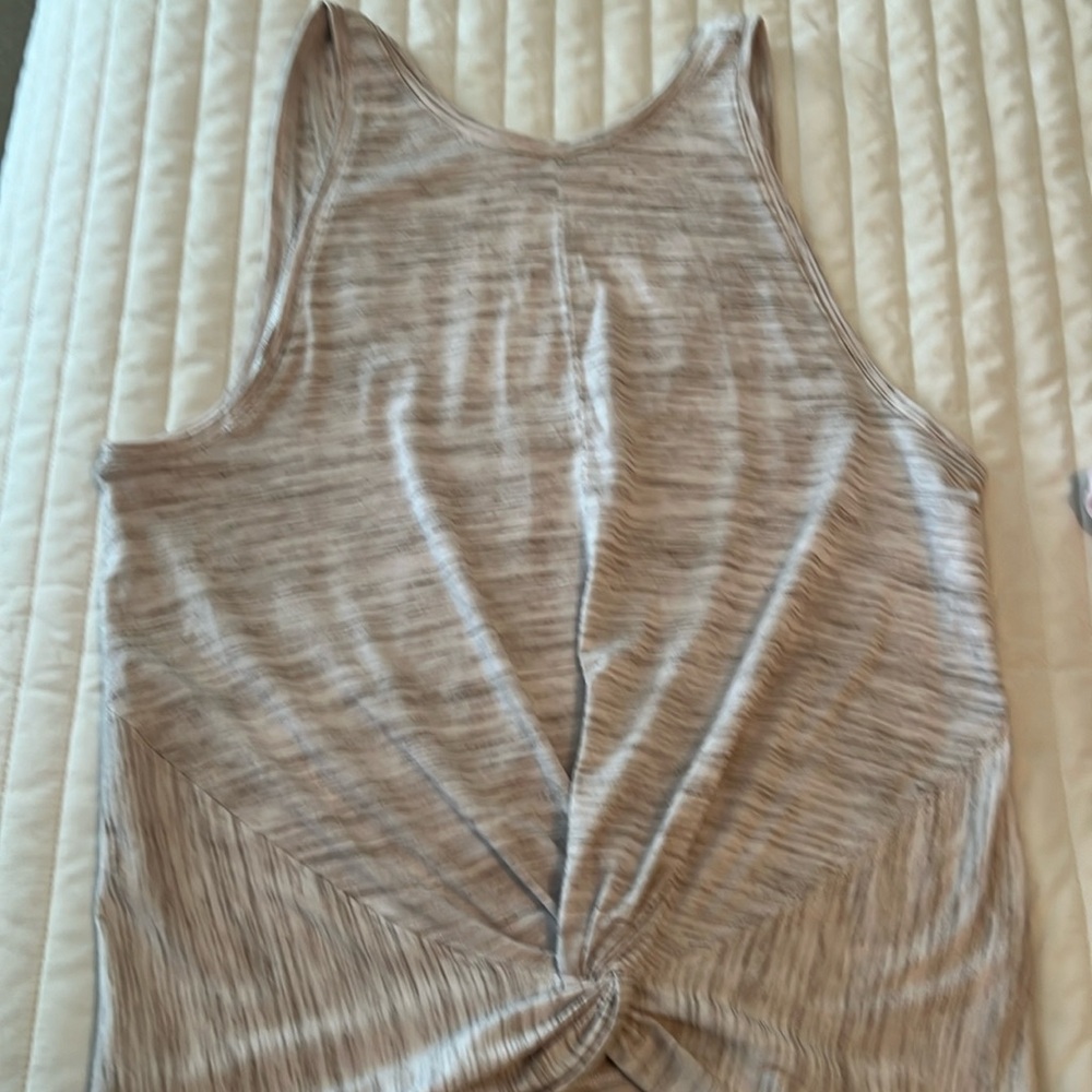 Athleta Essence Twist Tank